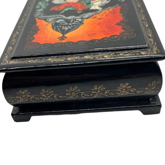 Russian Trinket Box Kholui Lacquer Wood Ruslan & Ludmila USSR Cold War Gift - Picture 8 of 16